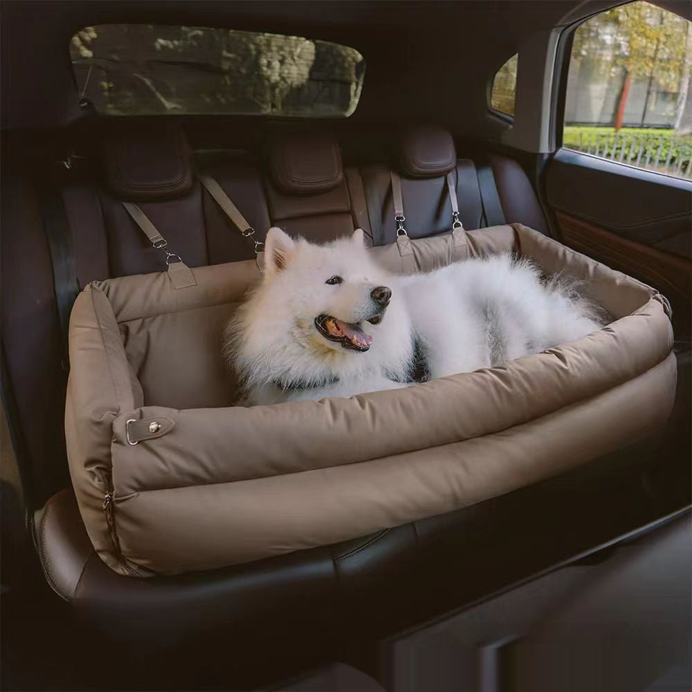 Hundetaschen, Reisebetten & Equipment